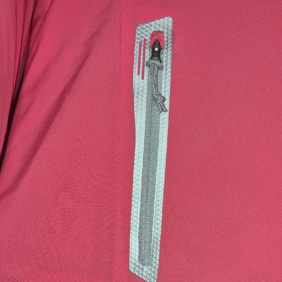 Free Country Woman Bright Pink Raincoat - Picture 3 of 13